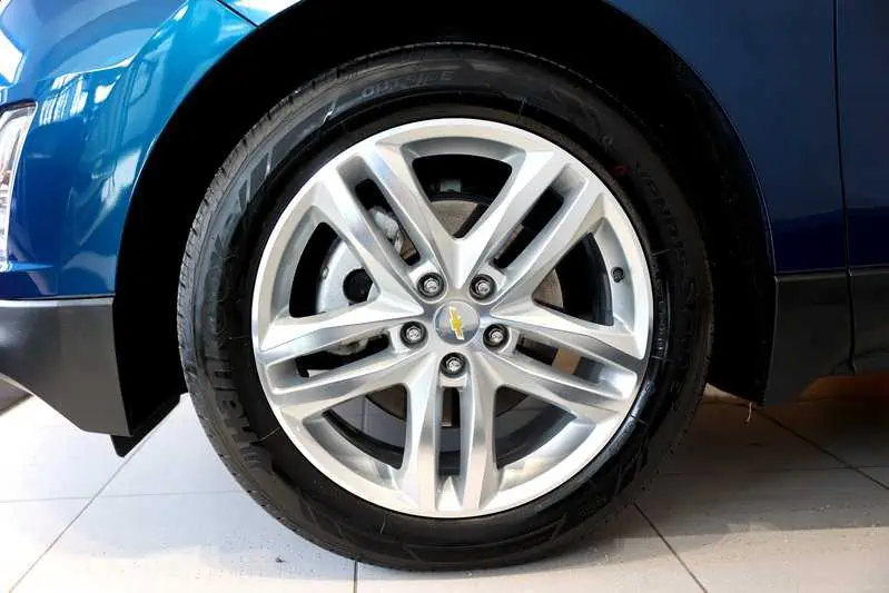 2021 Chevrolet Equinox Exterior Tire