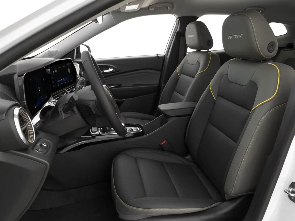 2024 Chevy Trax Activ interior