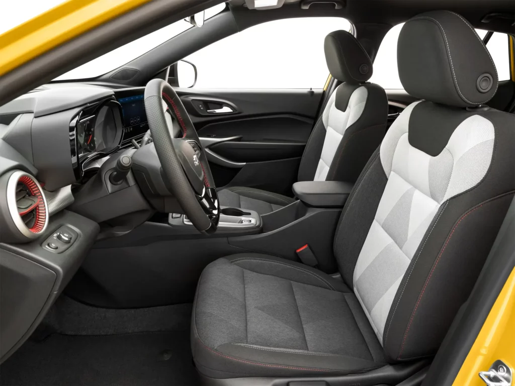 2024 Chevy Trax 1RS Interior