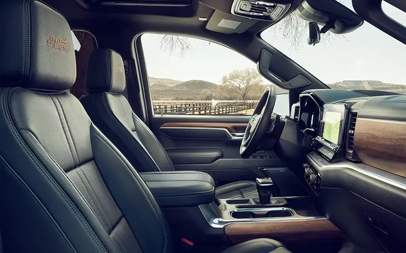 Chevrolet Silverado Interior