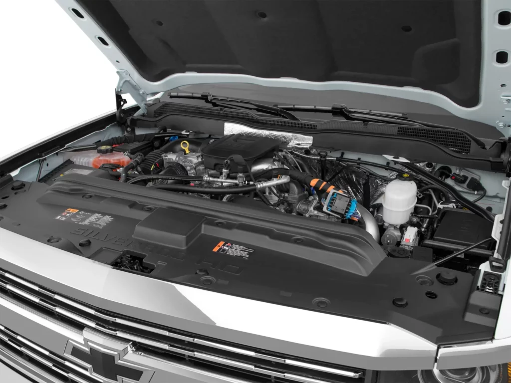 Silverado HD 6.6L Duramax V8 Diesel Engine